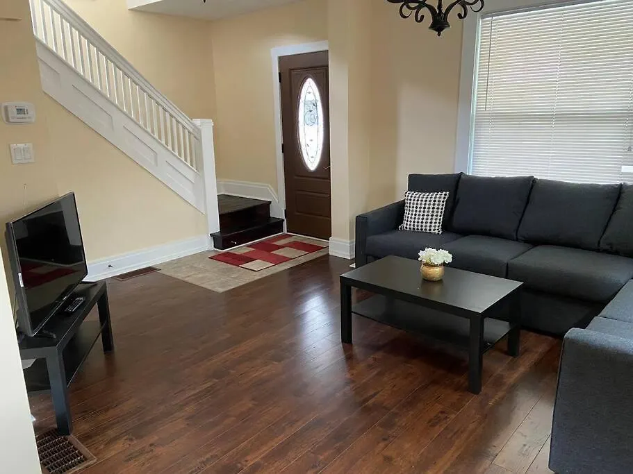 Falls Family House 5 Min Walk To Casino Falls All Attractions!! Niagara Falls