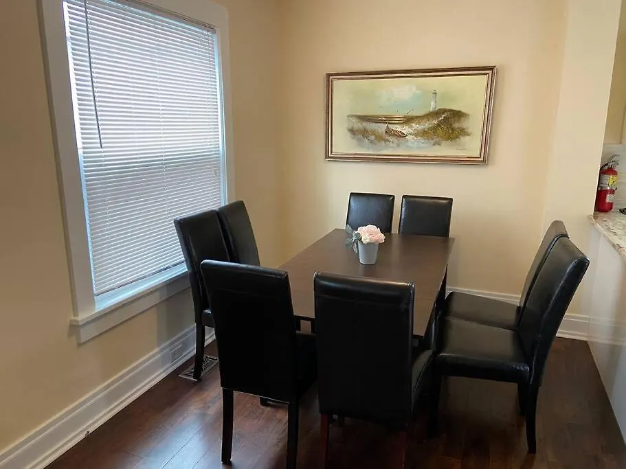 Holiday home Falls Family House 5 Min Walk To Casino Falls All Attractions!! Niagara Falls